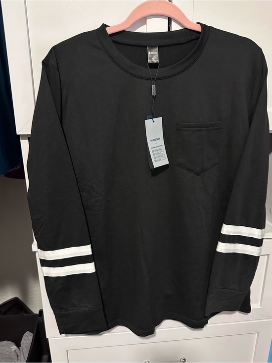 Tops - RUBZOOF Black White Varsity Stripe Long Sleeve Pocket Top Size L NWT
